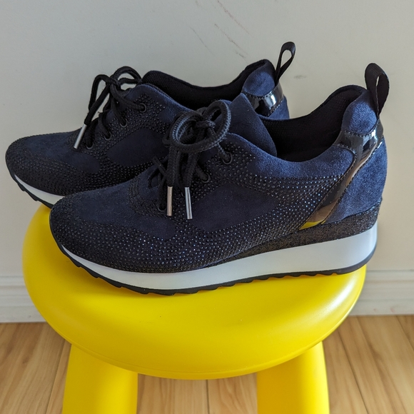 35 EVY ALMOND TOE PLATFORM EMBELLISHED SNEAKER IN NAVY FAUX SUEDE - Picture 9 of 13